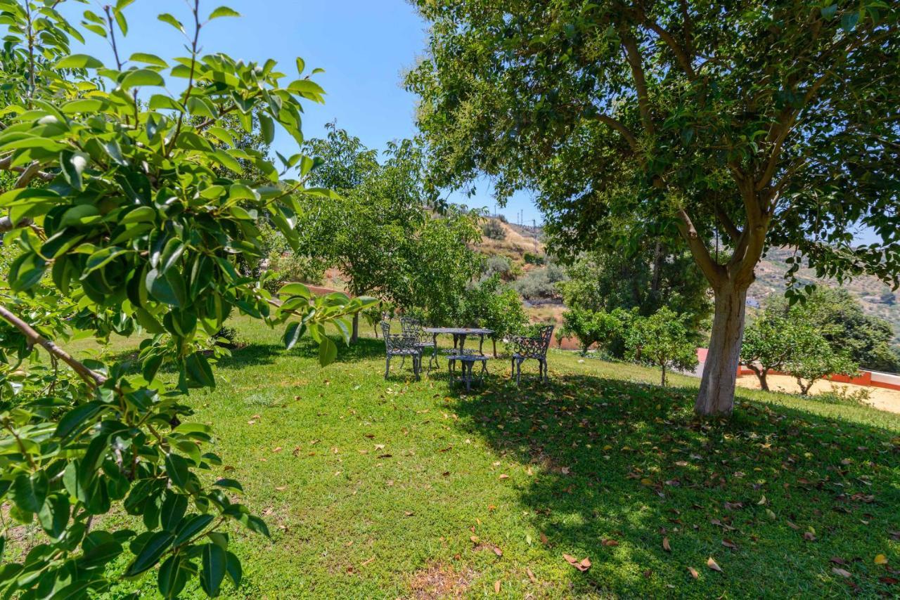 Hotel Rural Sierra Tejeda อัลเกาซิน ภายนอก รูปภาพ